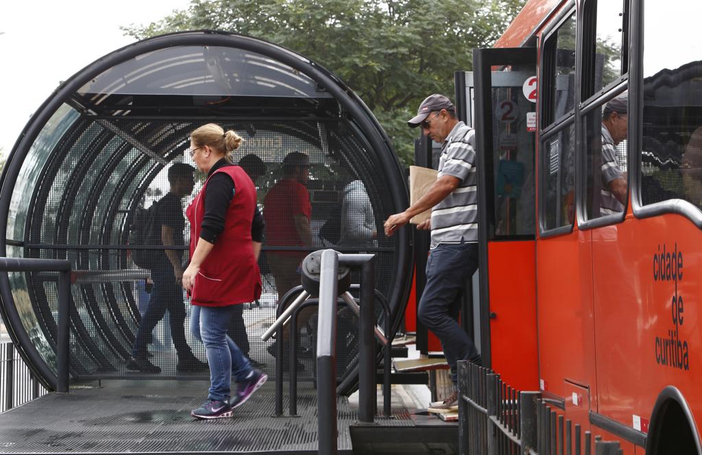 Estação-tubo Coronel Luiz José dos Santos, no Boqueirão, teve 349 assaltos em 2016 | Aniele Nascimento/Gazeta do Povo