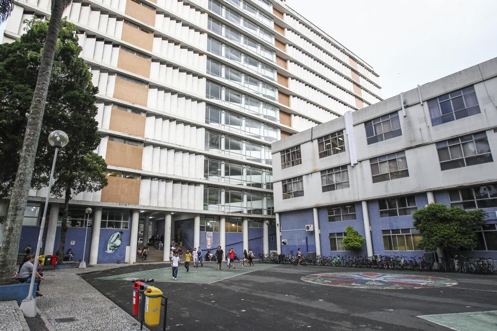 Na UFPR, a cobrança de mensalidades em cursos de especialização é uma prática comum | Daniel Castellano/Gazeta do Povo