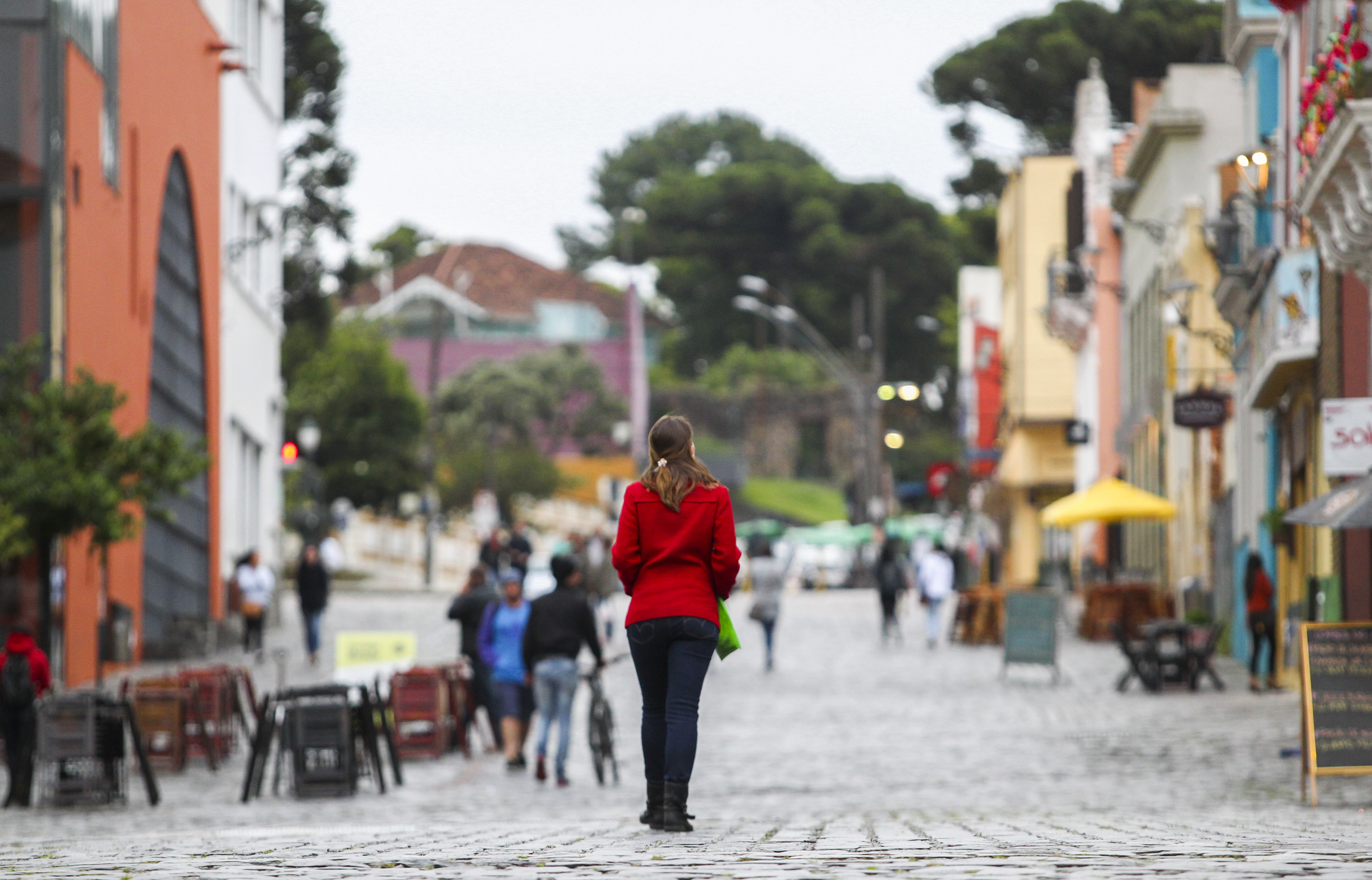 Quinta-feira ainda tem ar polar atuando sobre Curitiba | Daniel Castellano/Gazeta do Povo