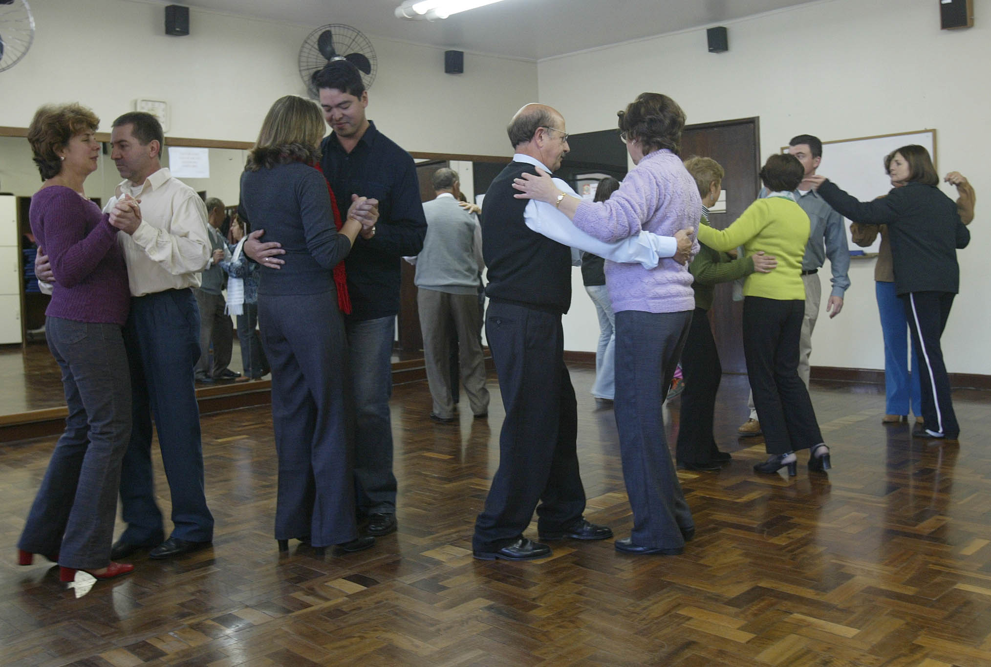 Pesquisadores avaliam que demandas cognitivas da dança podem estimular parte do cérebro responsável pela memória. | Valterci Santos/Arquivo Gazeta do Povo