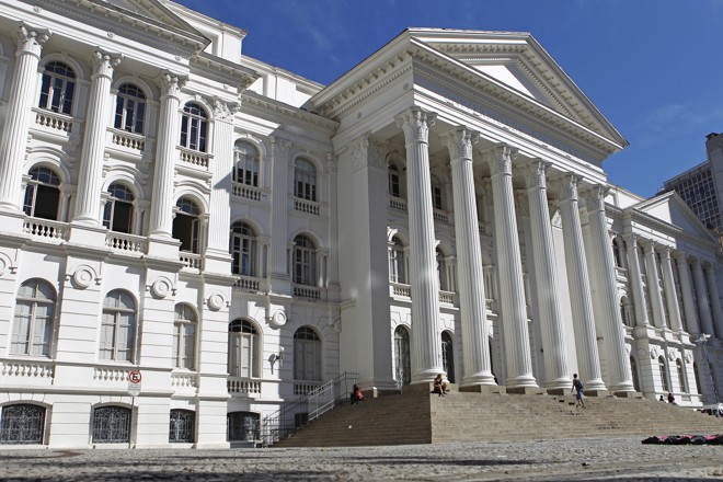 Prédio histórico da UFPR na Praça Santos Andrade. | Antônio More/Gazeta do Povo