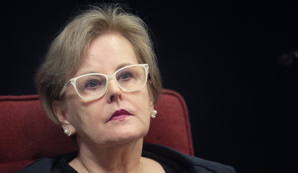 Em 2016, a ministra Rosa Weber acompanhou um voto do ministro Luís Roberto Barroso, que considerou que o aborto até o terceiro mês de gestação não é crime. | Nelson Jr./STF