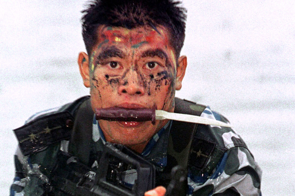 Militar chinês durante treinamento | ASW/RCSCHINA PHOTO