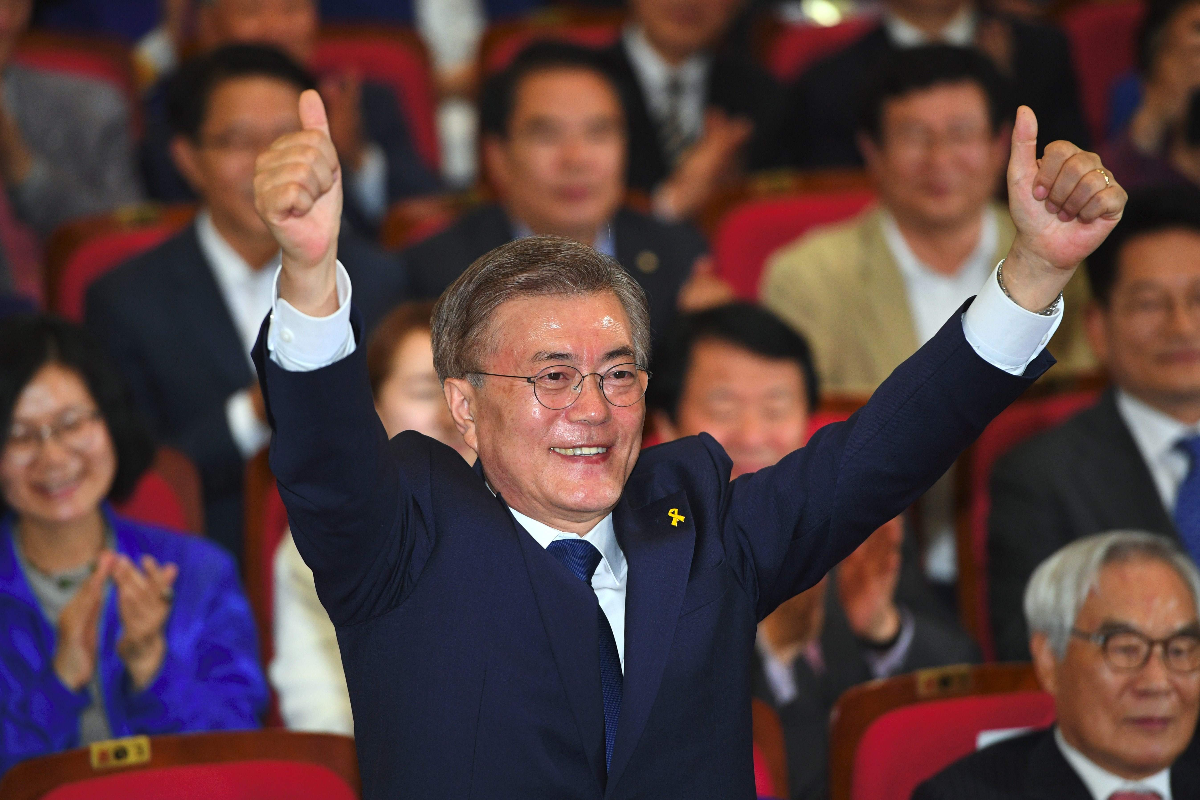 Moon Jae-In, presidente eleito da Coreia do Sul, foi soldado das forças especiais do país, ativista pró-democracia e advogado de causas humanitárias | JUNG YEON-JEAFP
