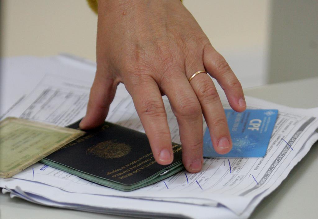 PF descobriu que requerimentos fraudulentos eram inseridos em agências do trabalhador | Roberto Custódio/Arquivo Gazeta do Povo