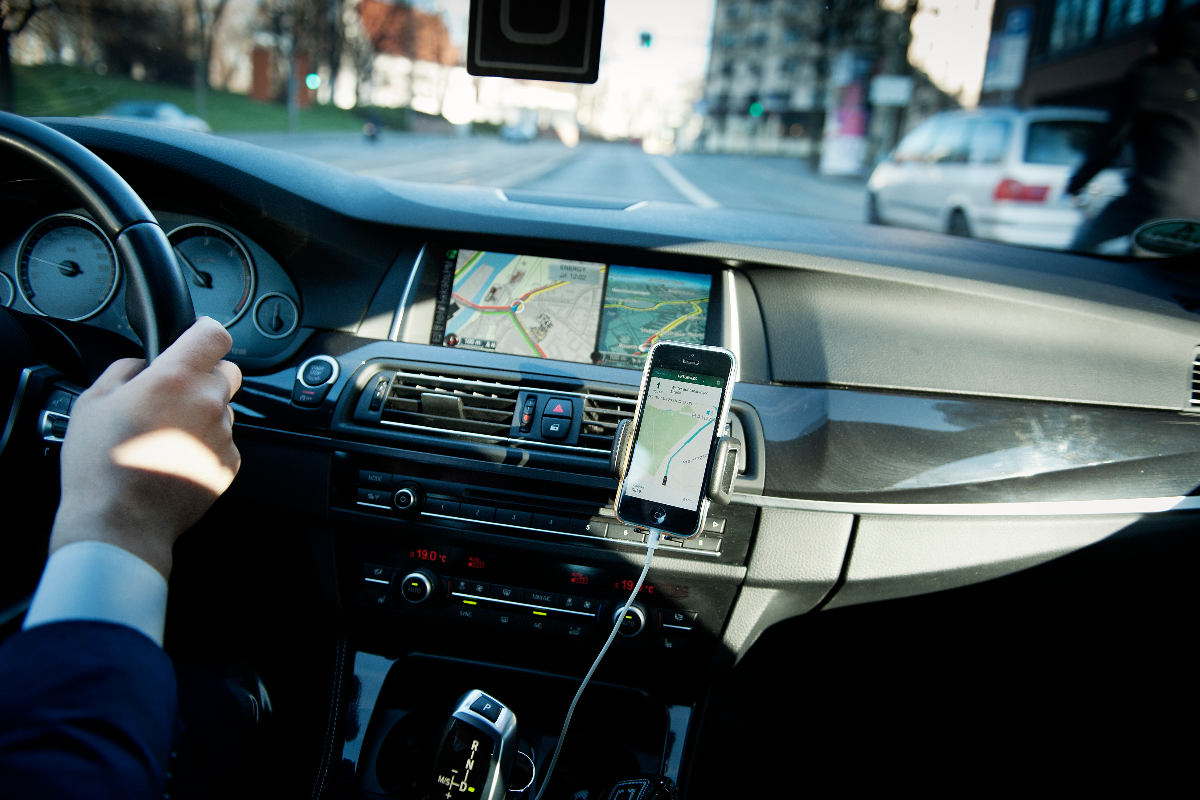 Uber terá de ressarcir motoristas de Nova York. | LAETITIA VANCONNYT