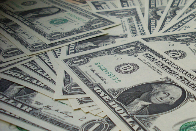 Uma história de sucesso: Como um homem que tinha US$ 2 na conta ficou milionário em cinco anos. | Pixabay