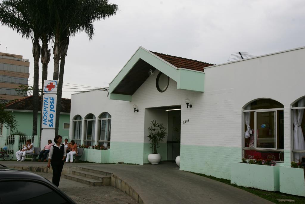 Hospital de São José dos Pinhais atendia cerca de 900 pessoas por mês em situações emergenciais | daniel castellano/daniel castellano