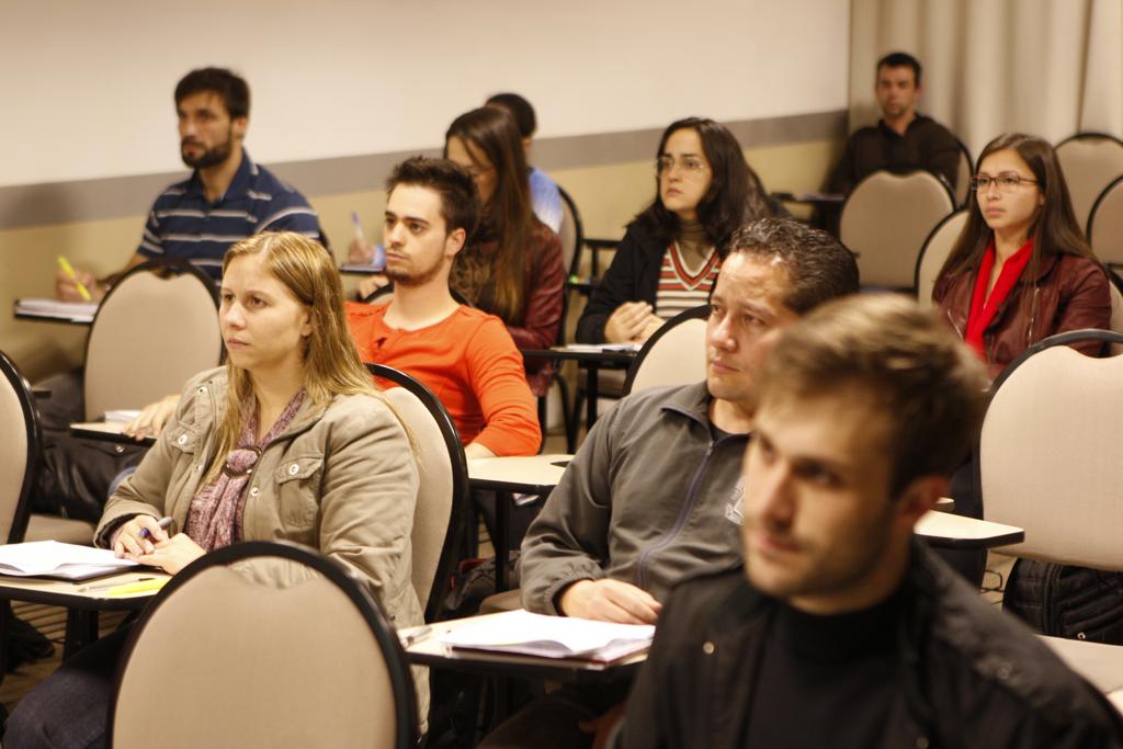 Sete prefeituras, entre elas Apucarana (PR) estão com vagas abertas em concursos públicos  para o agronegócio em maio. | HUGO HARADA/GAZETA DO POVO
