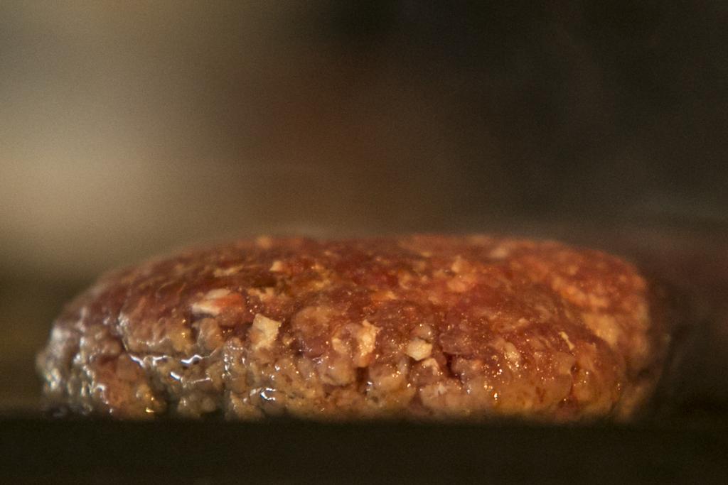 Decisão da Anvisa consta de resolução publicada no Diário Oficial da União (DOU) e ocorre depois que a agência recebeu os resultados das análises laboratoriais . | Marcelo Andrade/Gazeta do Povo