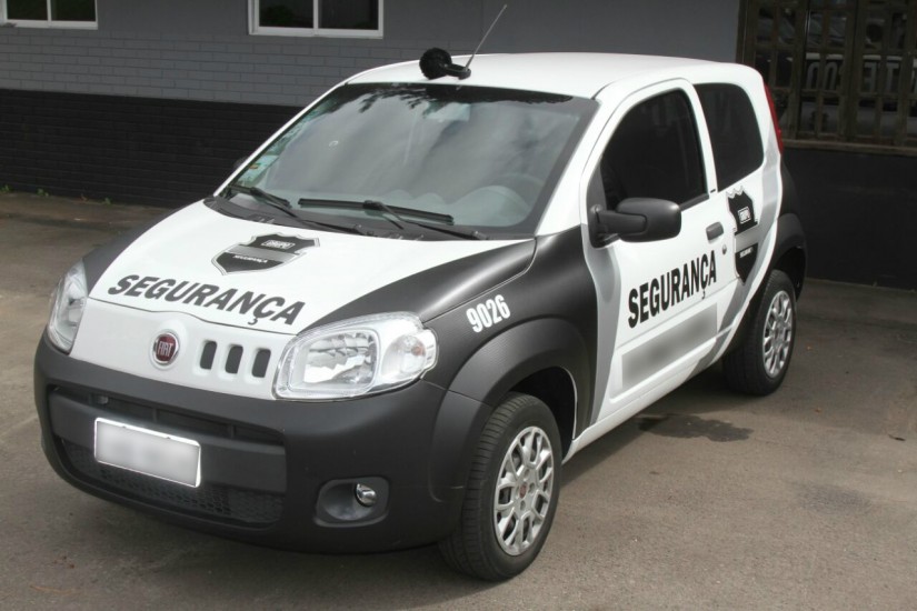 Fiat Uno apreendido em Araucária é quase idêntico a uma viatura policial | Gerson Klaina/Gerson Klaina