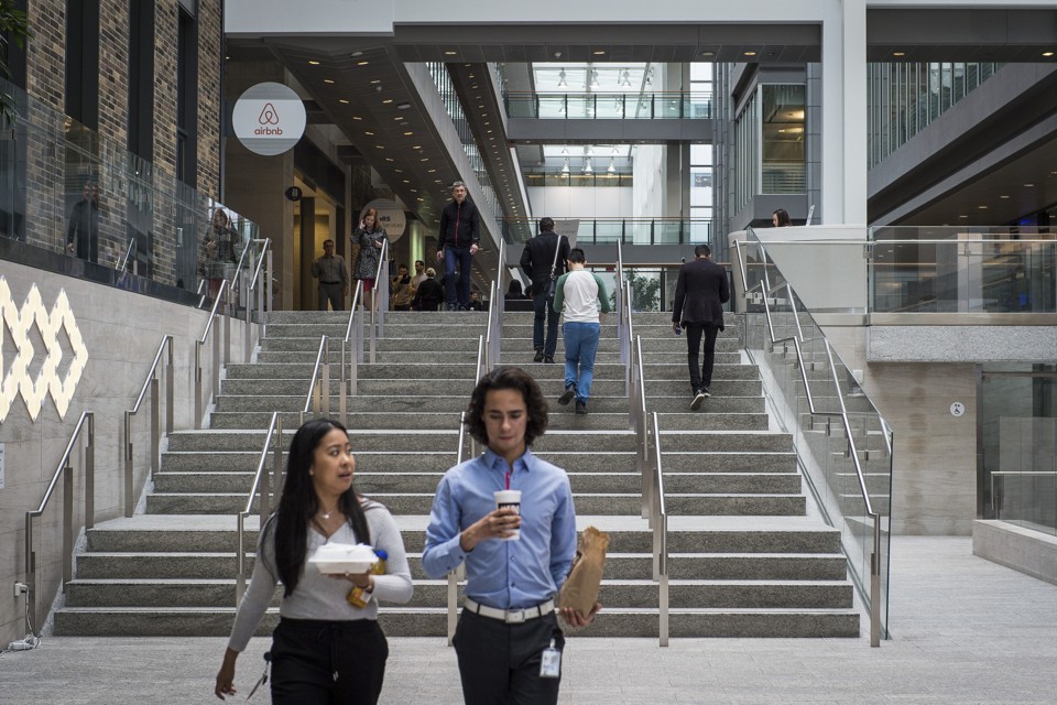 O distrito de tecnologia de Toronto: Canadá é um destino atraente para quem trabalha com TI. | AARON VINCENT ELKAIM/NYT