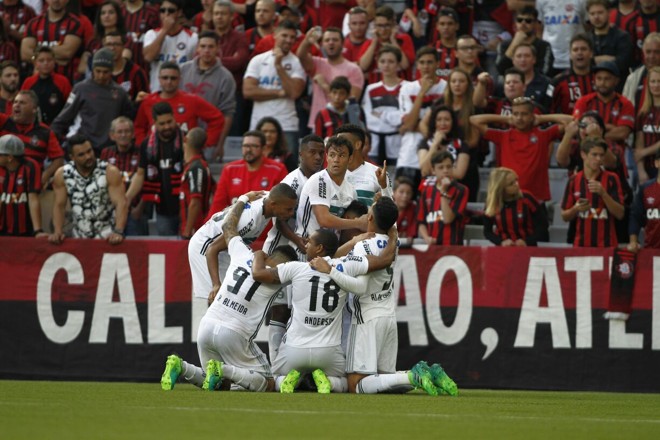 | Jonathan CamposGazeta do Povo