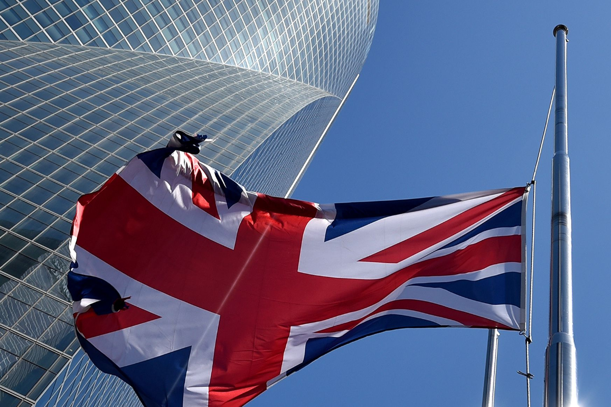 Perdendo território e força nos locais que antes ocupava, o ISIS se associa a qualquer episódio de terror ocorrido no Ocidente na tentativa de se manter relevante | GERARD JULIEN/
AFP