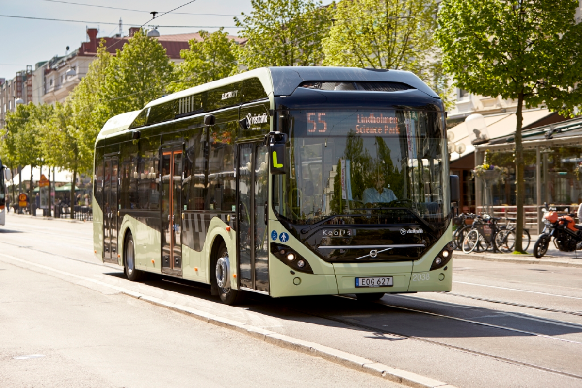 Ônibus elétrico híbrido da Volvo | Volvo Bus Corporation