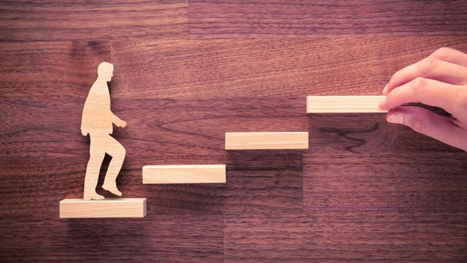 Veja dez dicas para driblar o marasmo profissional e alavancar sua carreira a partir do livro “Cultura da excelência”, que conta a história da Fundação Estudar. | Bigstock/