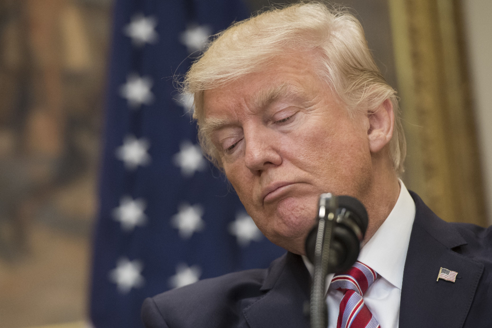 "O país se encontra com um presidente cuja conduta sugere que ele é um perigo para o sistema de governo americano.” | SAUL LOEBAFP