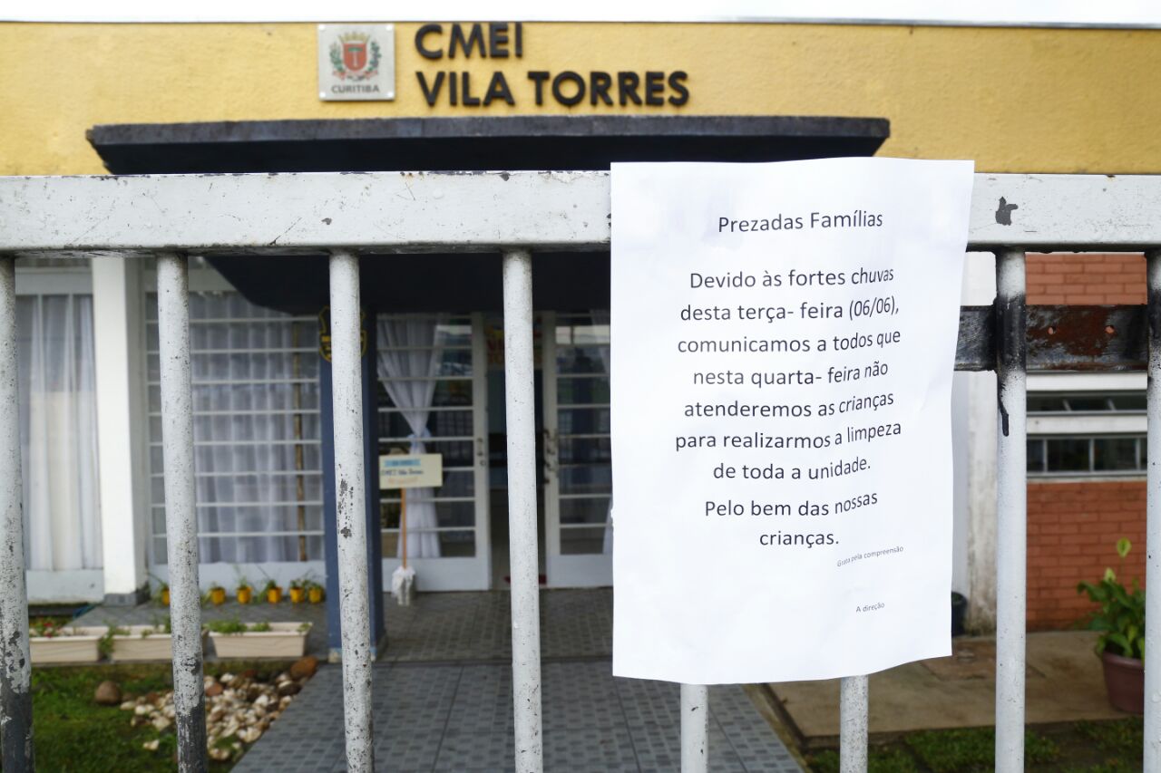 CMEI fiou fechado por causa de estragos provocados pelas chuvas | Aniele Nascimento/Gazeta do Povo