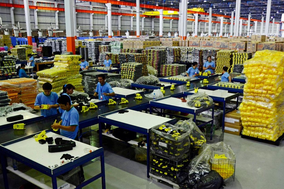 Por que, afinal, o Paraguai está crescendo bem mais que o Brasil? Fábrica no Paraguai: facilidades inexistentes no Brasil | Marcos Labanca/Gazeta do Povo