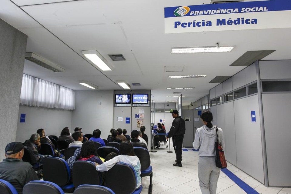A ansiedade já responde por dois em cada dez afastamentos por transtornos mentais e comportamentais. | Jonathan Campos/Gazeta do Povo