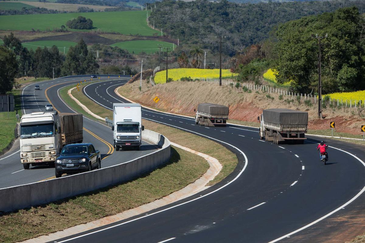 Trecho duplicado da BR-376 entre Ponta Grossa e Tibagi: investimentos da concessionária chegam a cerca de R$ 500 milhões no ano. | Divulgação