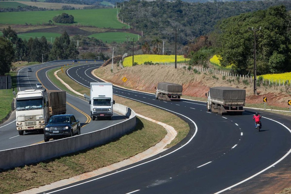 Trecho duplicado da BR-376 entre Ponta Grossa e Tibagi: investimentos da concessionária chegam a cerca de R$ 500 milhões no ano. | Divulgação