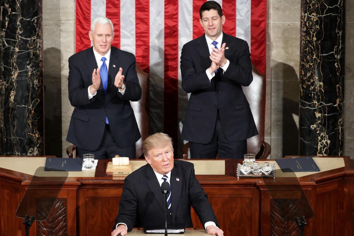 A ascenção de Trump provocou a volta de clássicos distópicos à ordem do dia | CHIP SOMODEVILLA/AFP