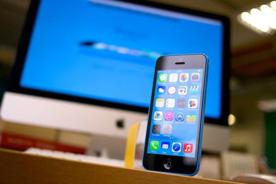 iOS 11 não será compatível com iPhones antigos; veja quais iPhone 5C, um dos que ficarão desatualizados com a chegada do iOS 11 | Kārlis DambrānsFlickr