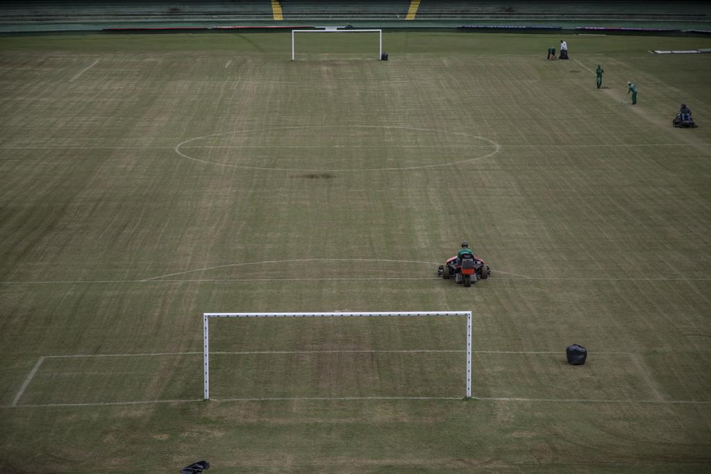 Gramado do Couto Pereira passa pro reforma. | Jonathan Campos/Gazeta do Povo