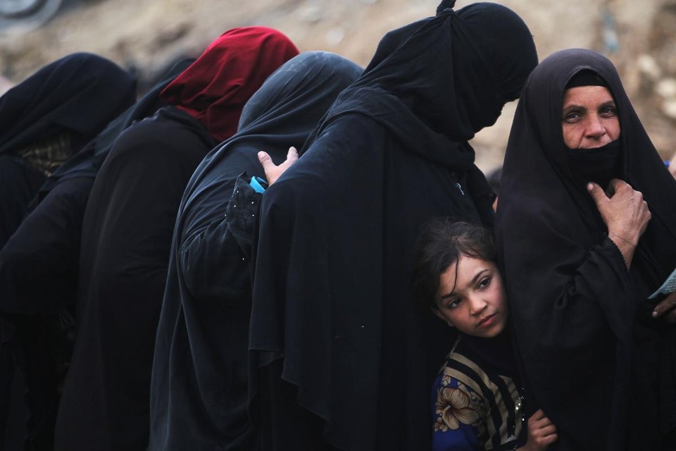 A liberdade religiosa pode justificar a mutilação genital feminina? A mutilação genital feminina não é mencionada no Alcorão, mesmo assim 513 mil garotas já sofreram ou correm o risco de passar pelo procedimento nos Estados Unidos | AHMAD AL-RUBAYE/AFP