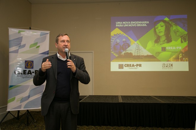 Joel Krüger fez a palestra de encerramento do evento. | Foto: Roberto Gilliard /Crea-PR