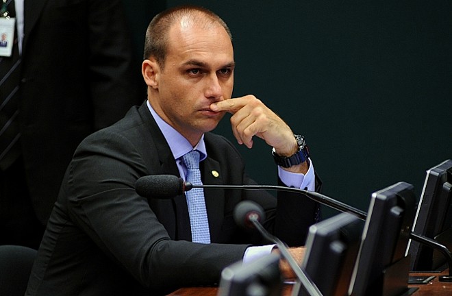 Para relator do processo no Conselho de Ética, Eduardo Bolsonaro apenas reagiu de forma natural a uma agressão sofrida pelo pai. | Bily Bloss/Agência Câmara