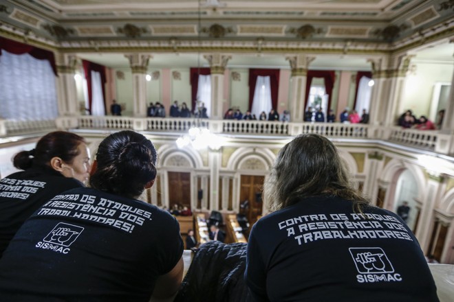 Servidores protestam nas galerias do plenário da Câmara | Jonathan Campos/Gazeta do Povo