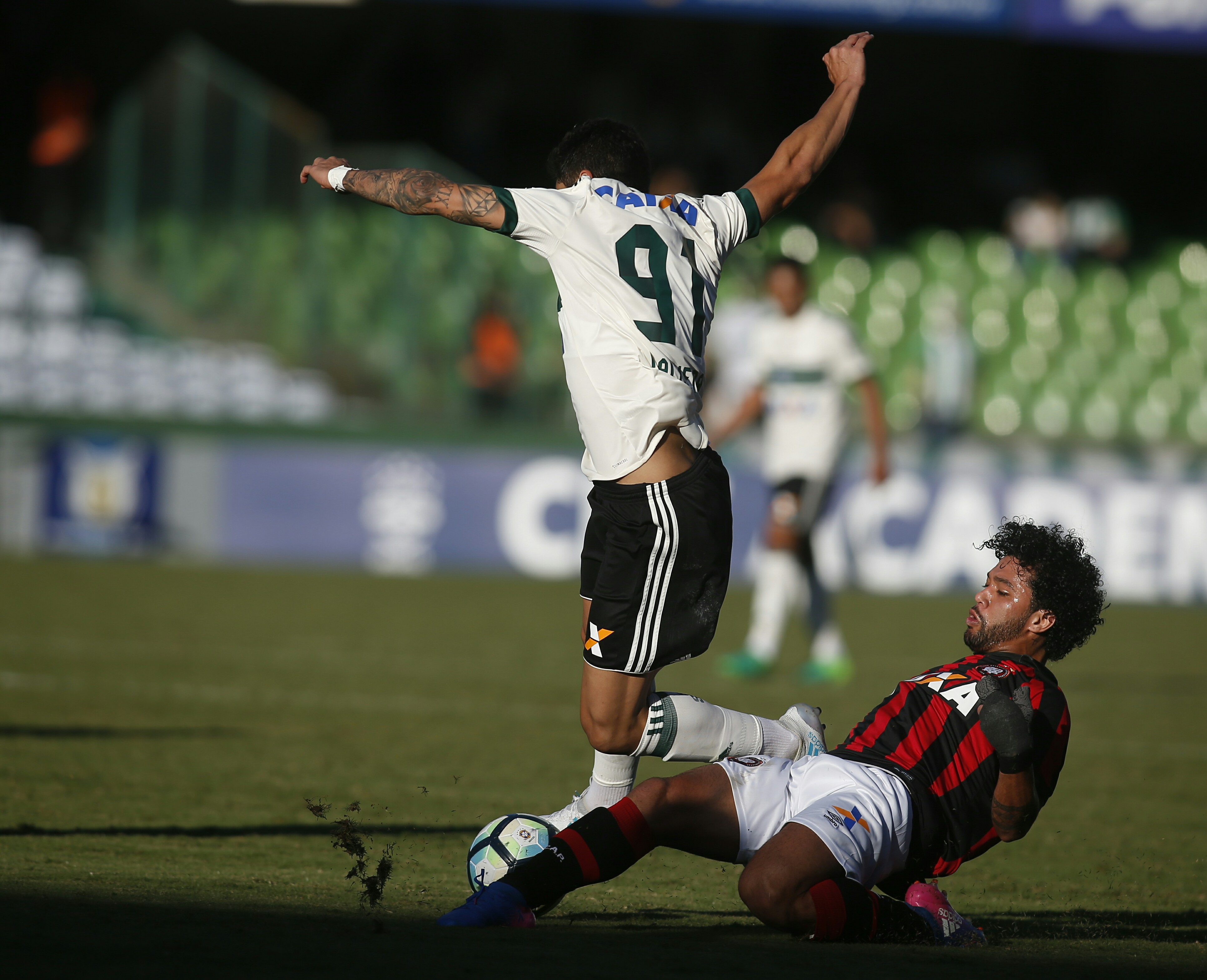 Milhares de torcedores deixarão o Couto Pereira, no Alto da Glória, por volta das 18 horas. | Lineu FIlho/Gazeta do Povo