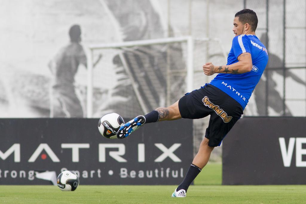 Luciano treinando no Cortinthians em 2016, antes do empréstimo para o futebol espanhol. | Marco Galvão/Fotoarena/Folhapress
