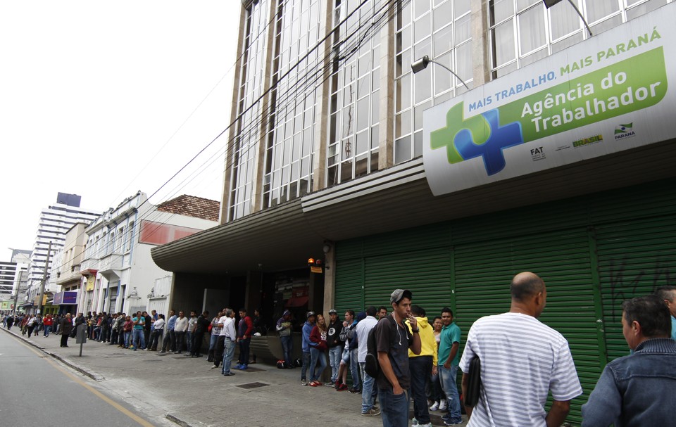 Agência do Trabalhador de Curitiba fecha para mudança de endereço Agência do Trabalhador de Curitiba vai mudar de endereço | Aniele Nascimento/Gazeta do Povo/Arquivo