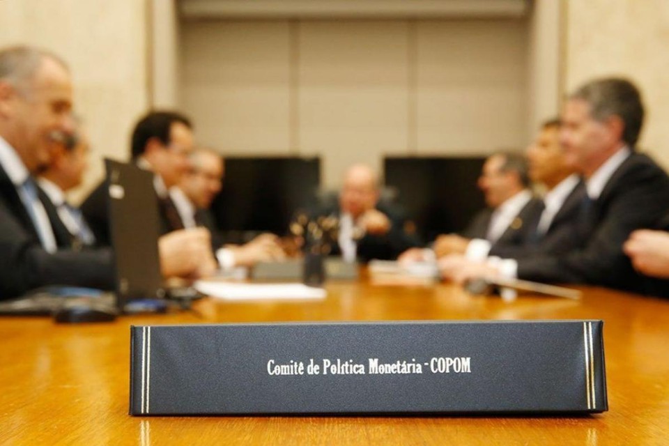 Copom, PIB e cenários possíveis para a política econômica do país. Ouça o tereceiro podcast da editoria de Livre Iniciativa. |