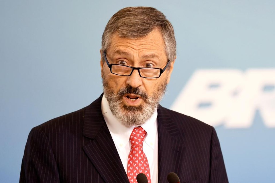Ministro anuncia que vai manter diretor da PF no cargo, após notícia sobre troca | EVARISTO SA/AFP