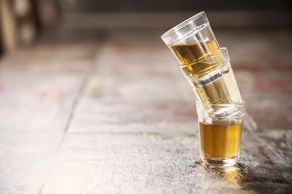 Ao todo os visitantes puderam conferir aproximadamente 600 marcas de cachaças e 50 rótulos de cerveja. | Alexandre Mazzo/Gazeta do Povo
