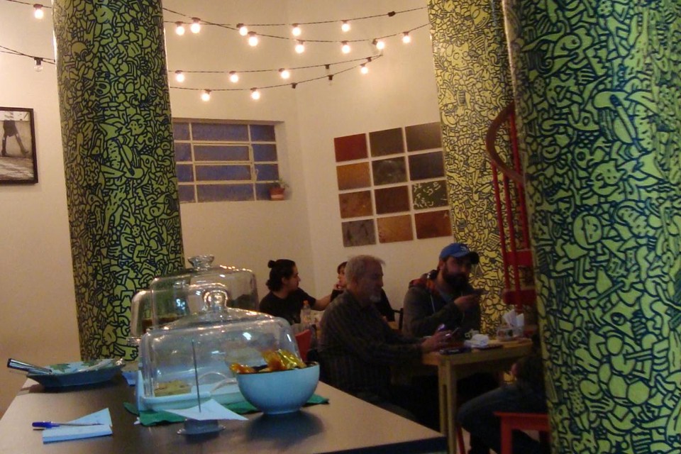 Preto Café: “Nós não vendemos café, bolos ou tortas. Por favor, não insista.” | Renata Red