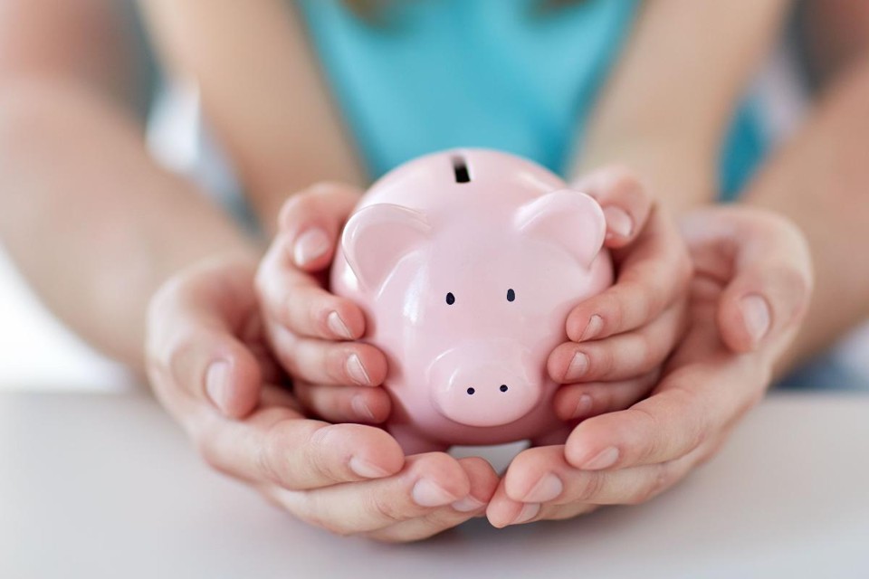 Segundo a psicanalista Cássia D’Aquino é nos melhores momentos, como a viagem de férias, que o planejamento financeiro deve ser incentivado, não nos períodos de crise. | BigStock