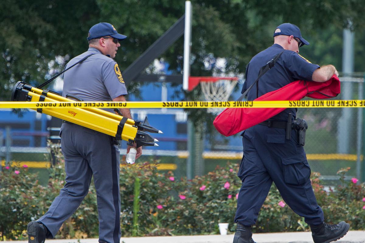 Policiais cercam o local onde atirador fez disparos contra parlamentares | PAUL J. RICHARDSAFP
