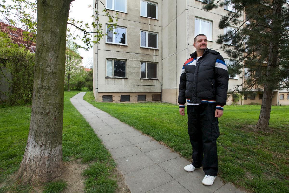 O tcheco Ladislav Kasuka, que mora na pequena Melnik, uma cidade localizada ao norte de Praga, na República Tcheca, recebeu dinheiro russo para organizar protestos contra a OTAN e contra o governo de seu país, pró-Ocidente | PAVEL HOREJSI/NYT