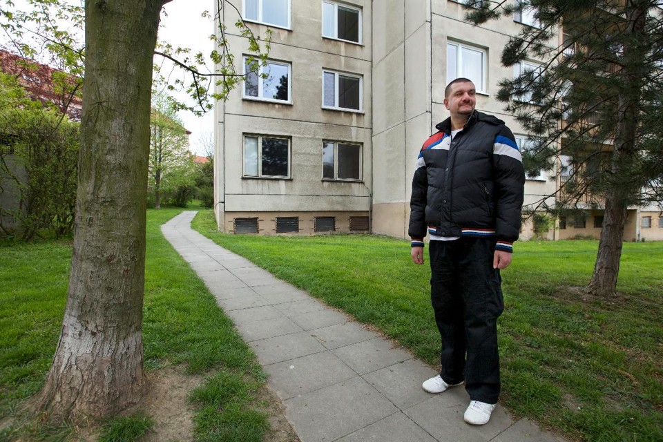 O tcheco Ladislav Kasuka, que mora na pequena Melnik, uma cidade localizada ao norte de Praga, na República Tcheca, recebeu dinheiro russo para organizar protestos contra a OTAN e contra o governo de seu país, pró-Ocidente | PAVEL HOREJSI/NYT