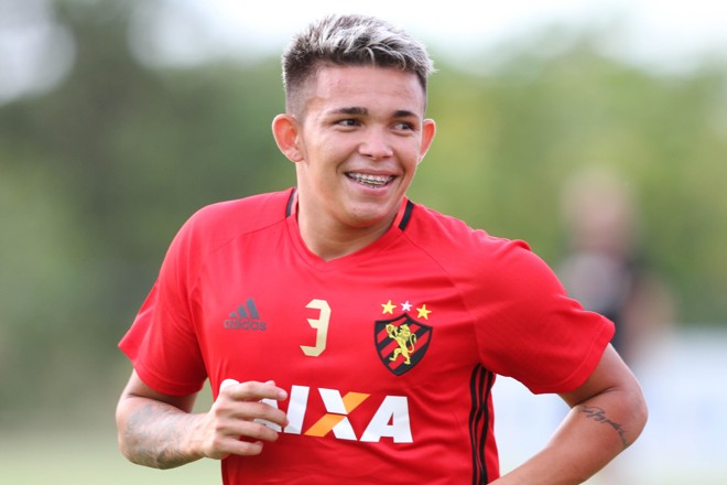 Jogador de apenas 21 anos é um dos destaques da base do Leão. | Aldo Carneiro/Pernambuco Press