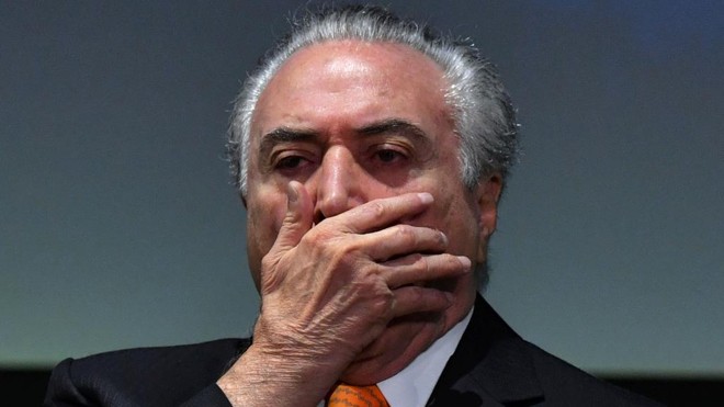 Uma das estratégias dos investigadores é tentar comprovar, com respostas de Temer, trechos da conversa gravada que ele teve com Joesley Batista. | NELSON ALMEIDA/AFP