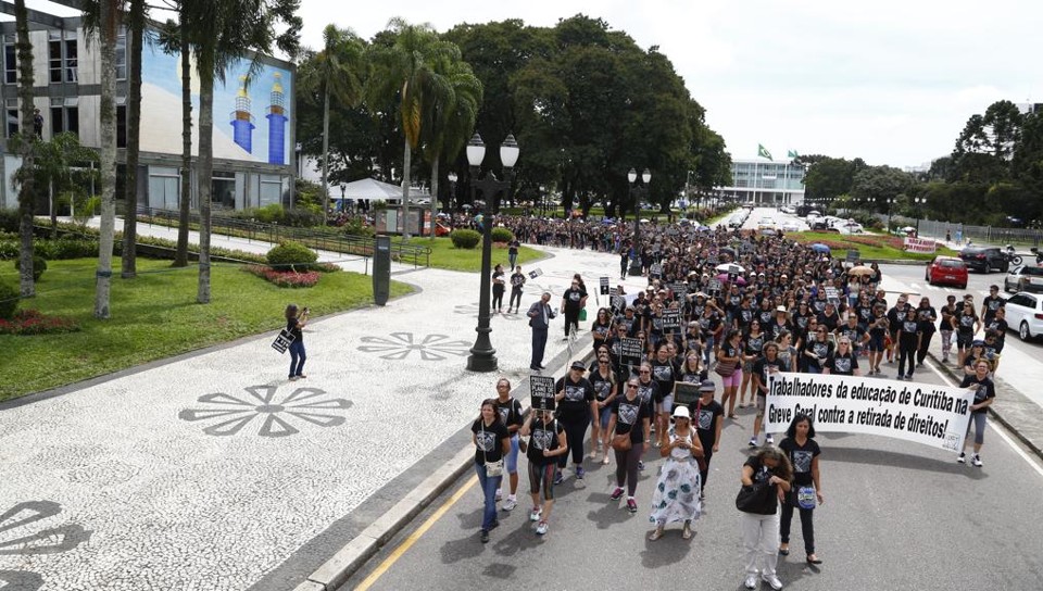 Categoria já havia feito greve geral em abril | Henry Milleo/Gazeta do Povo/Arquivo