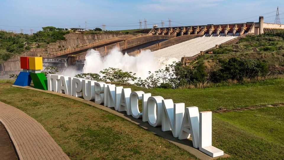 Itaipu abre concurso com vagas para Curitiba e Foz do Iguaçu. São 12 vagas imediatas, além de formação de cadastro de reserva. | Rubens Fraulini/
Fotos Públicas