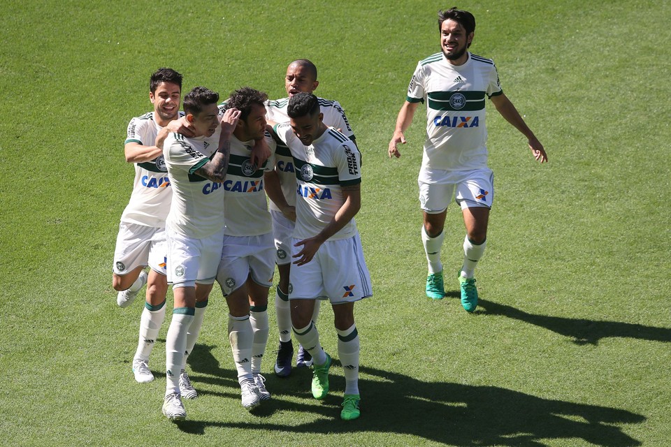 Kléber comemora o primeiro gol no Brasileirão | SATIRO SODRÉ/ESTADÃO CONTEÚDO