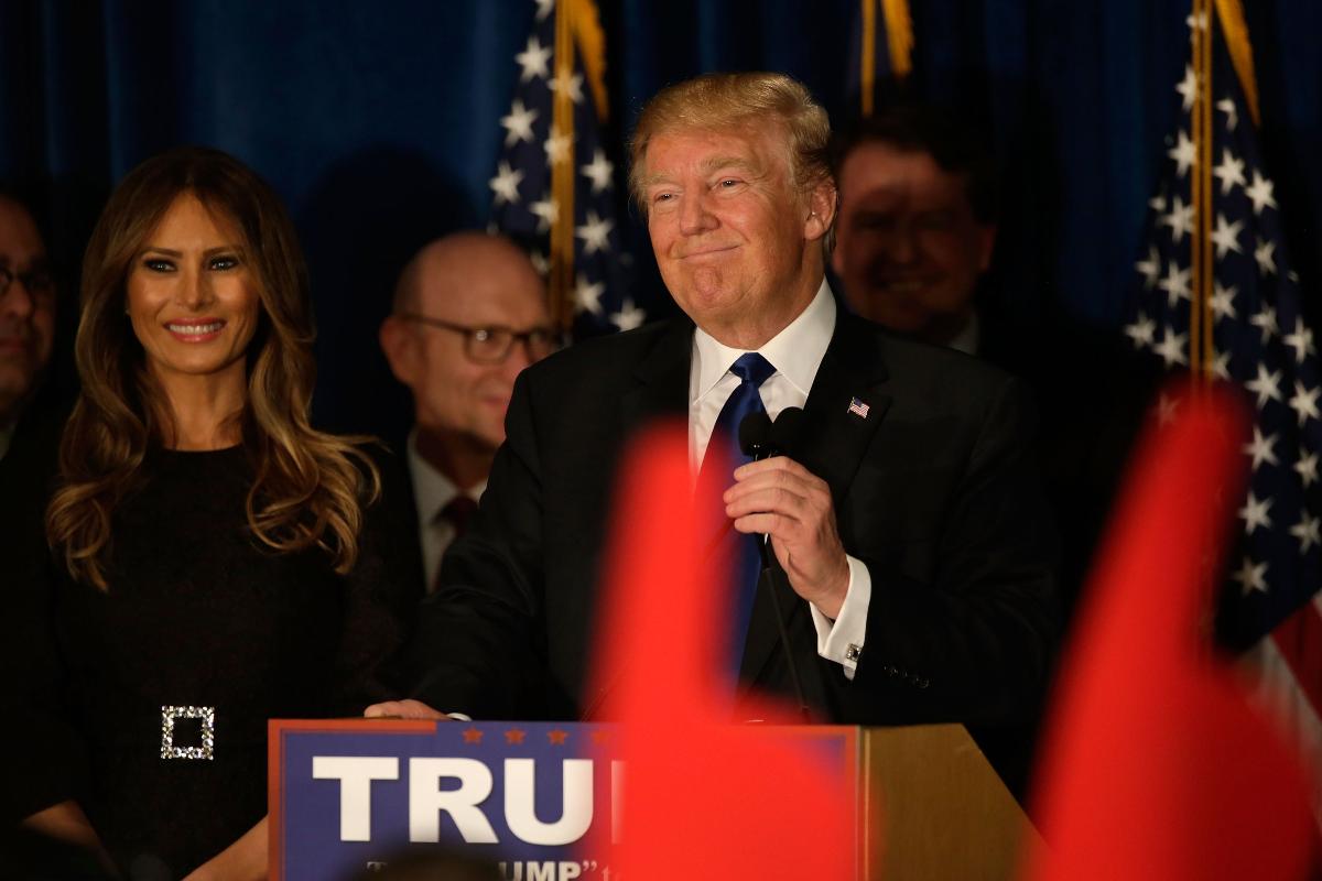 Durante sua campanha, Donald Trump dizia sempre que, com ele, os republicanos e os americanos em geral teriam tantas vitórias que chegariam a enjoar | MATTHEW CAVANAUGH/AFP